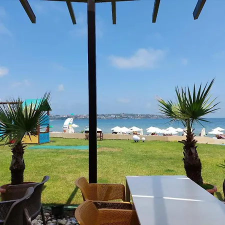 Lillies Sunny Relax Sozopol